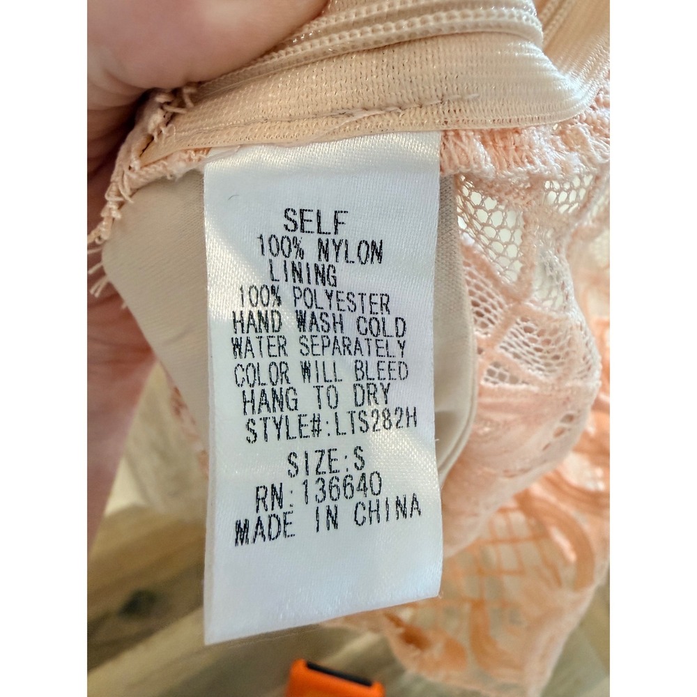 L'Atiste Peach Lace Crop Top Mock Neck Sleeveless Sm 90s Y2K Fairy Wedding - Picture 6 of 7